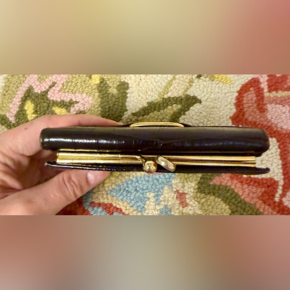 SALVATORE FERRAGAMO Crocodile Brown Embossed Leather Vara Bow French Wallet - Picture 16 of 16